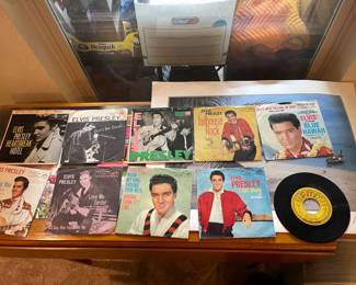 Elvis 45s and Sun Jerry Lee Louis