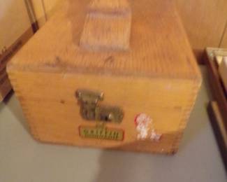 old shoe shine kit