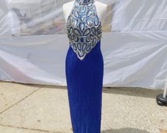 VINTAG EVENING GOWN
