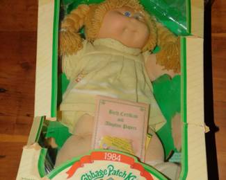 CABBAGE PATCH DOLL WITH PAPERS & BOX