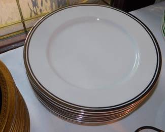 ROYAL PURE PLATINUM DINNER PLATES NEW WITH TAGS