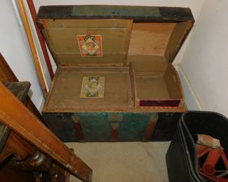 DOME TOP STEAMER TRUNK