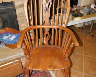 ANTIQUE 1860s WINDSOR BACK CHAIR