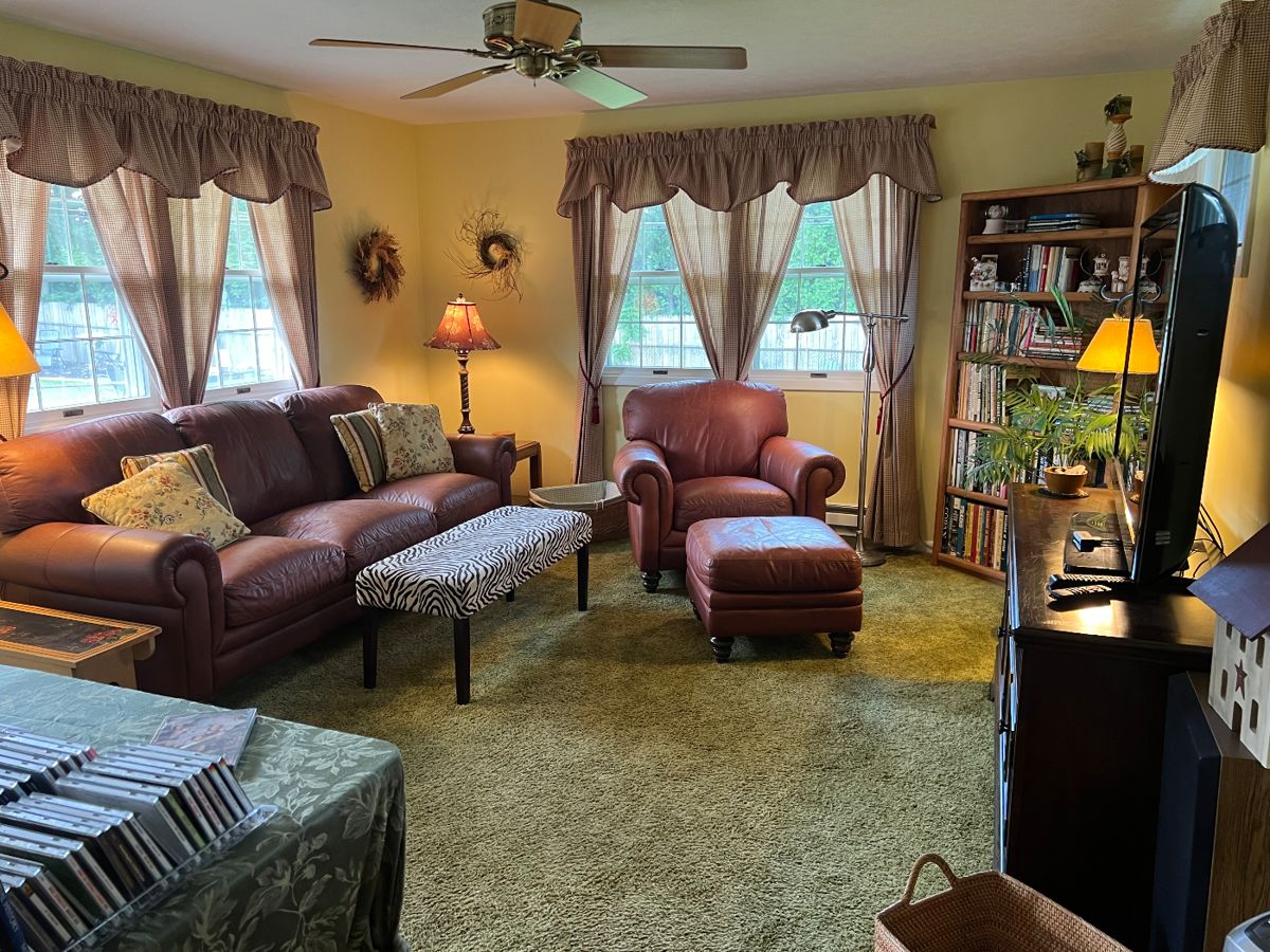 ESTATE SALE BY COLLEEN in Greece, NY starts on 6/22/2024