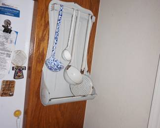 enamel ware ladles