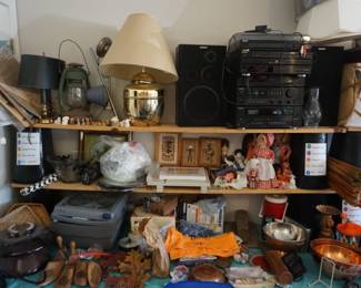 stereo, lamps, dolls, decor