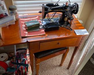 Singer sewing cabinet w/ stool