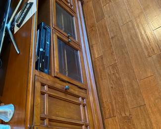 Haverty’s entertainment center