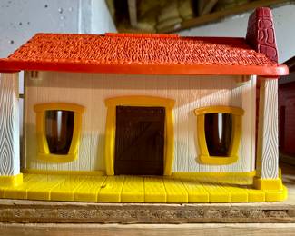 Hasbro Horse Stable and Playhouse