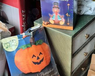 Holiday Yard Blow-Ups