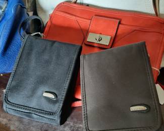 Travelon Crossbody Wallet/Purse with Anti Theft Protection