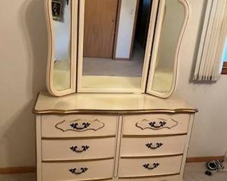 Adorable vintage dresser. Girls room? Refinishing project? 