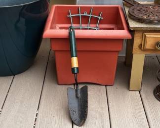 Garden Lot Planters And Trivets