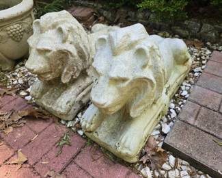 Pair of gorgeous solid concrete lions
