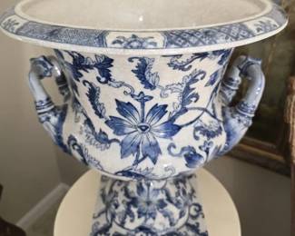 UW blue and white heavy porcelain planter
