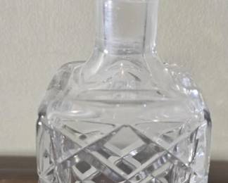 Gorgeous lead crystal decanter
