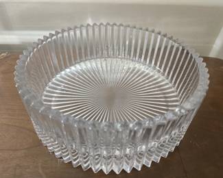 Clear glass bowl
