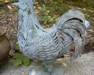 Metal rooster decor
