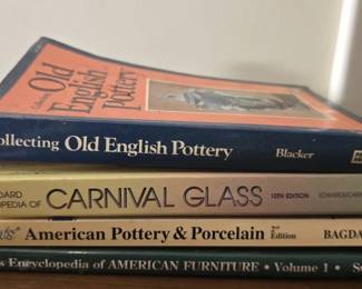 Lot of 4 collectors items books
