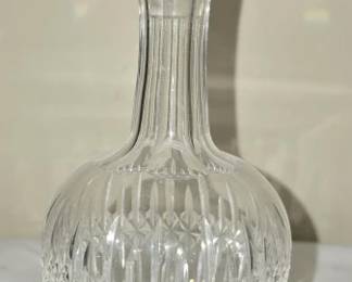 Beautiful Crystal Glass Decanter with Lid
