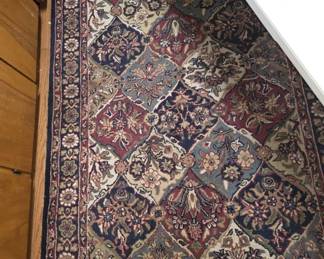 Large Multi-colored Area Rug 7 ½ ft x 5 ft
