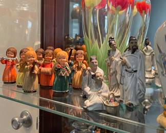 Orient & Flume Signed & Numbered Vases, Mudd Men Eight Dietes 