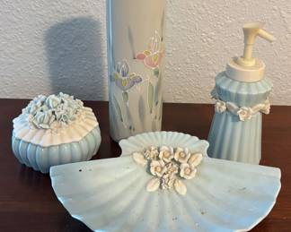 Irice Porcelain Vanity Set Complementing Vase