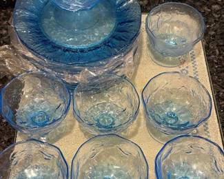 Anchor Hocking Crinkle Glass Complementing Plates