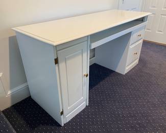 Maco Wood Products White Desk With Clover Form Brushed Gold Pulls
