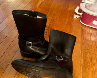 Ugg women’s leather boots 7.5 