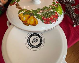 Kensington Garden stockpot/Dutch oven enamel & porcelain 