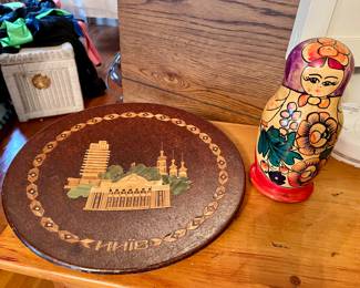 Russian nesting dolls & wooden platter 
