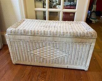 Wicker trunk