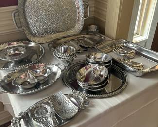 Entertainment service pieces