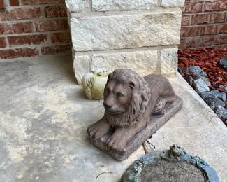 Outdoor decorative items