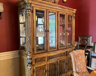 Coordinating hutch
$450