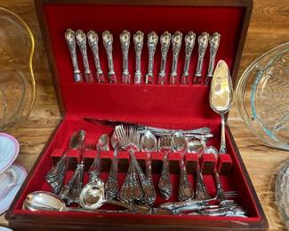 Rostfrie Solingen silverware set w/ case