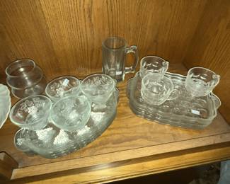 A pair of vintage snack sets