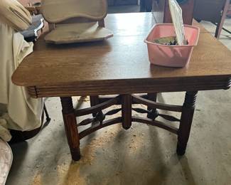 Oak early 1900s kitchen table
