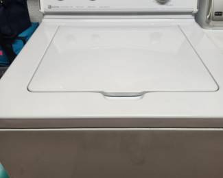 Maytag Washer and Dryer like New!