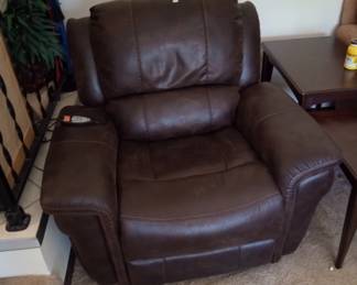 Leather Recliner with vibration and massage
