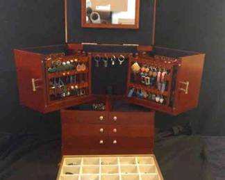 Over 100 Earrings With Jewelry Box 