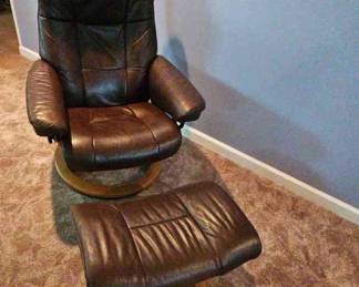 Stickley Reclining Chair And Ottoman 