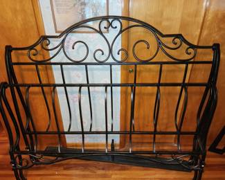Queen ? Metal bed frame
