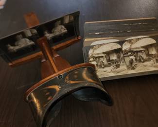 The Saturn Scope with 25 view cards