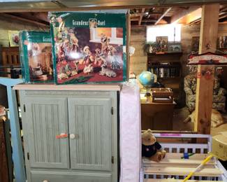 Dresser, crib to toddler bed