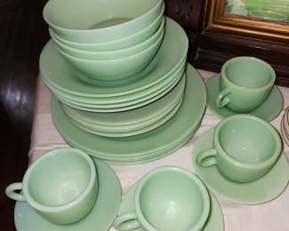 Jadeite 4 piece place setting 