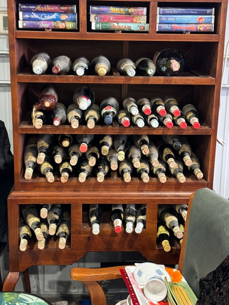 Estate Sale Cottage Grove starts on 5/3/2024