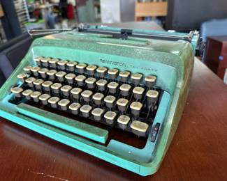 508 Remington Tenforty Teal Typewriter