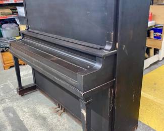  029 718 Vintage Howard Piano